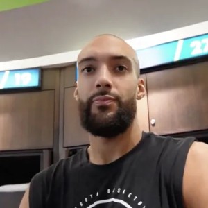 世俱杯下注-戈贝尔：拼劲和专注度是防守的核心，这两点本就至关重要