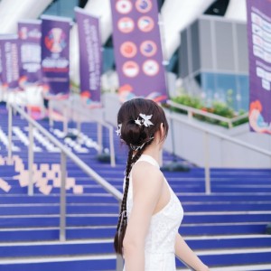 世俱杯下注-👀LPL女主持余霜晒观赛中国女篮胜韩国：杨利维真的好帅